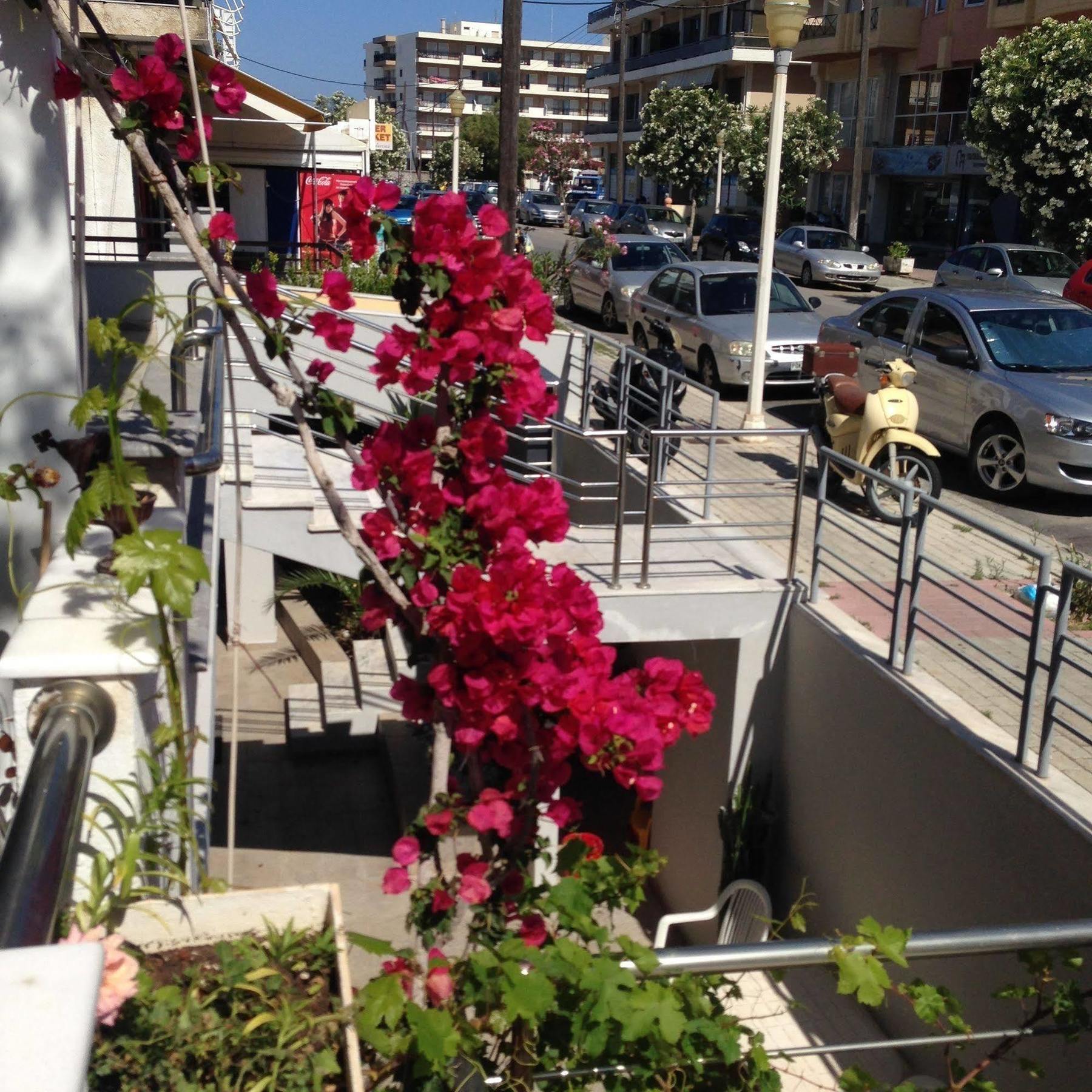 Zefyros Hotel Rhodes City Exteriör bild